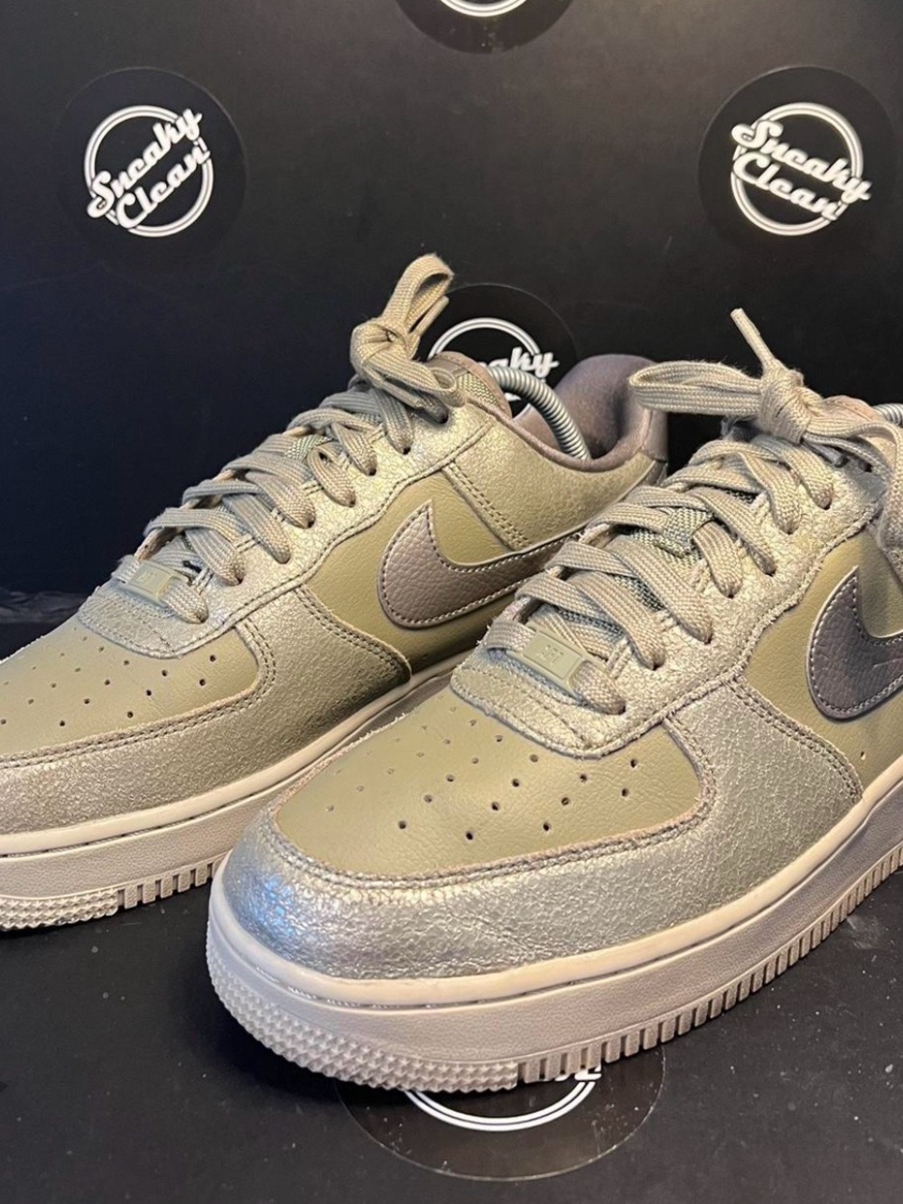 Nike Low-Top Sneakers in Metallic Olive and Silver